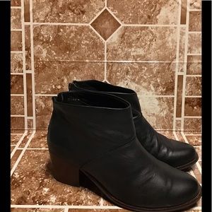 TOMS Women’s Black Leather Ankle Boot. Heel 2” High